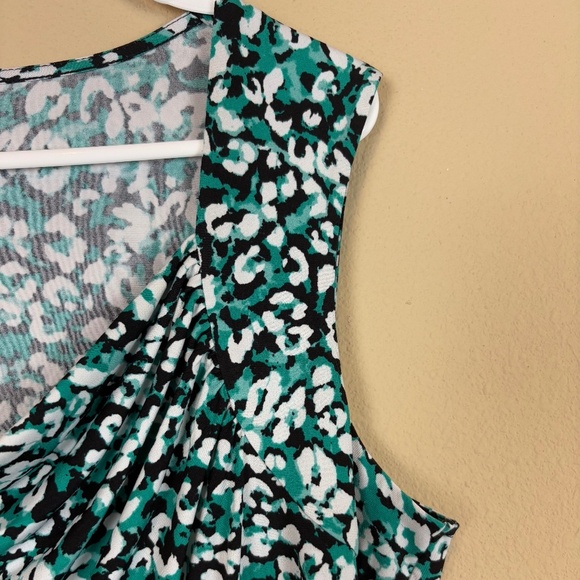 Kasper 2pc Green Blazer Jacket with Matching Pullover Sleeveless Floral Blouse - Picture 11 of 16
